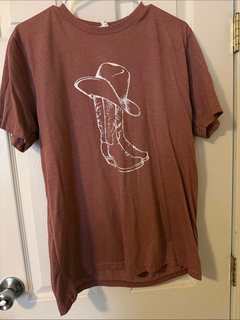 Woman’s Rust Graphic Tee with Cowboy Design